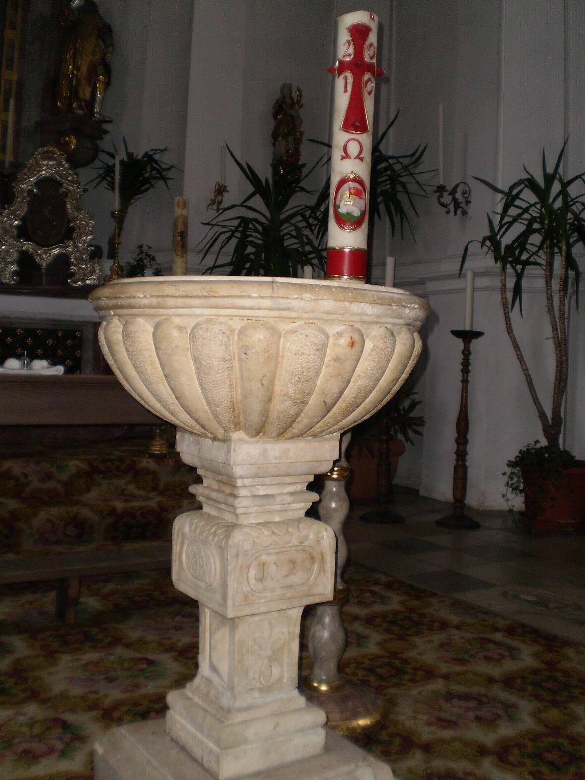 taufstein2433676